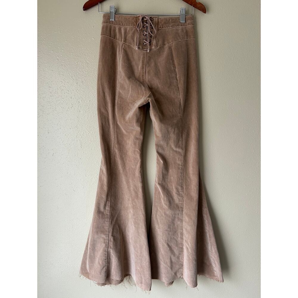 🥶 We The Free Tan CRVY Cord Lace Up Flare Jeans Size 26 - Picture 6 of 13